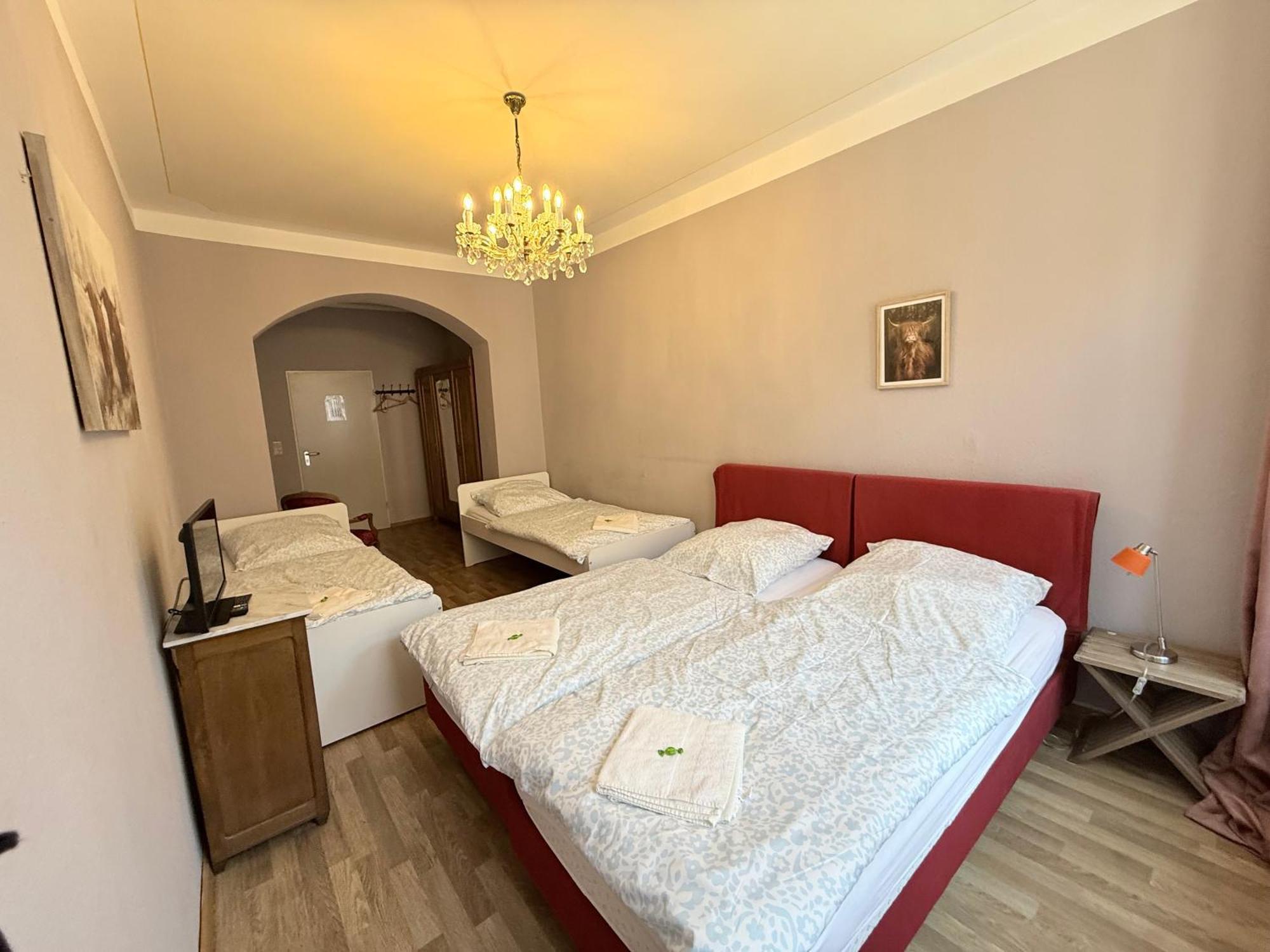 Pension Casa Tempora Munchen Bagian luar foto