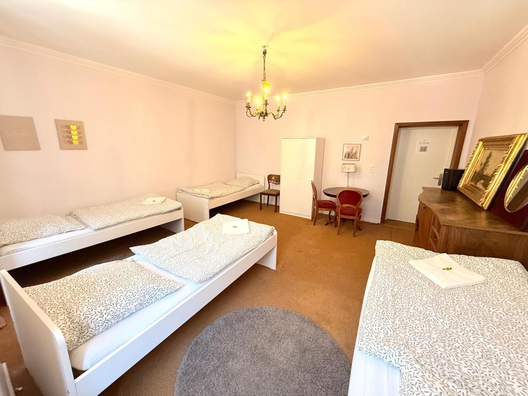 Pension Casa Tempora Munchen Bagian luar foto