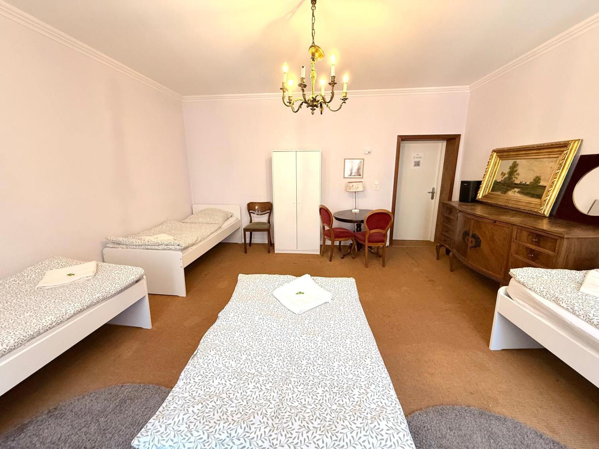 Pension Casa Tempora Munchen Bagian luar foto