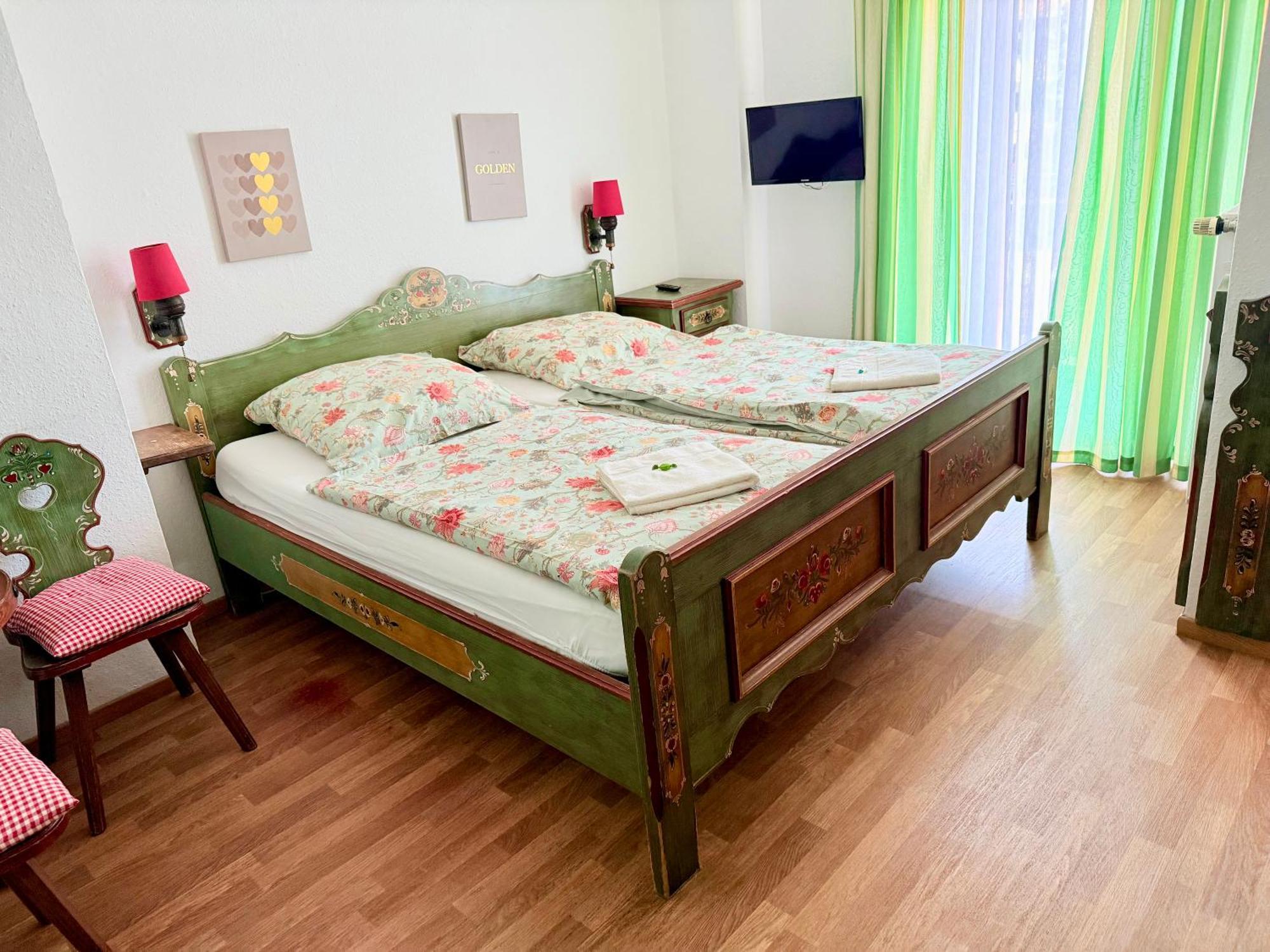 Pension Casa Tempora Munchen Bagian luar foto
