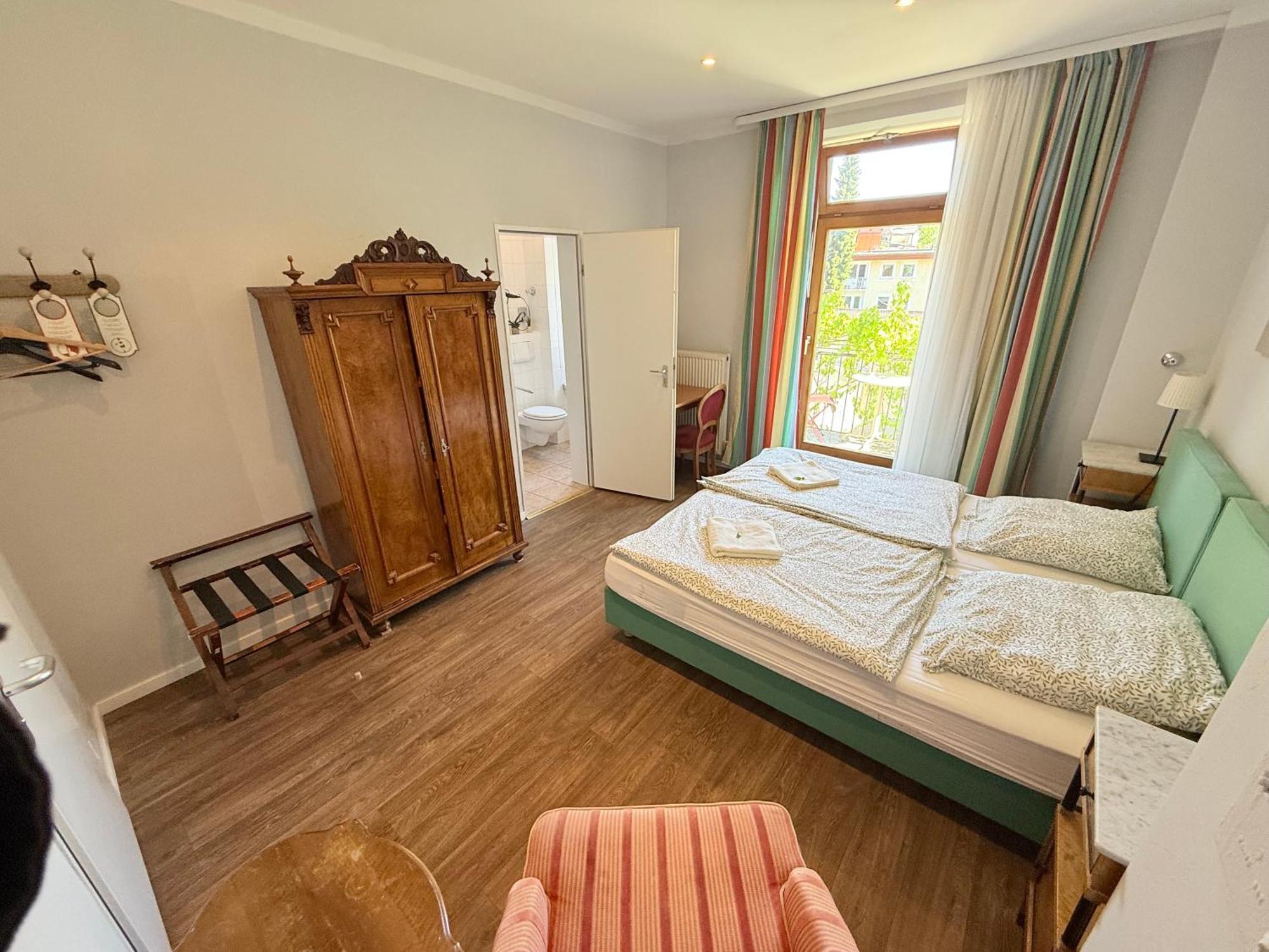 Pension Casa Tempora Munchen Bagian luar foto
